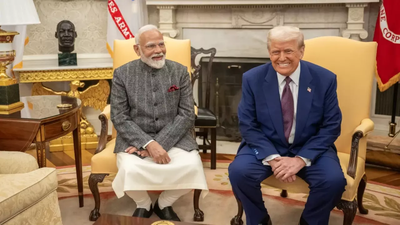 अमेरिका की बड़ी धमकी, रूस से बातचीत असफल रही तो भारत पर और बढ़ेंगे टैरिफ, 50% से ज्यादा जुर्माना लगने की आशंका