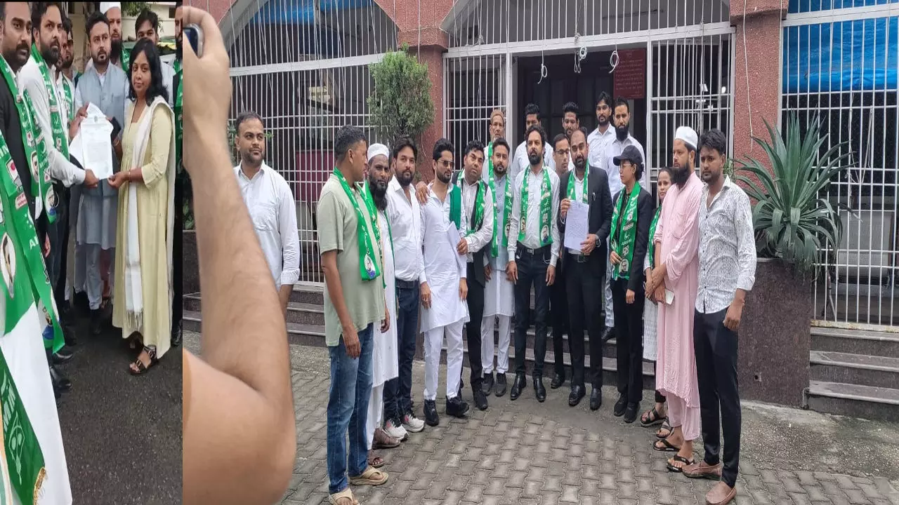 Meerut News: फतेहपुर विवाद की गूंज मेरठ तक, AIMIM ने घटना को लेकर जिलाधिकारी को सौंपा ज्ञापन