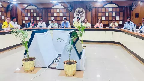 UP News: अटल आवासीय विद्यालयों की शैक्षणिक तैयारियों की समीक्षा बैठक: रेमेडियल कक्षाओं और पीयर लर्निंग ग्रुप की रणनीति हुई साझा