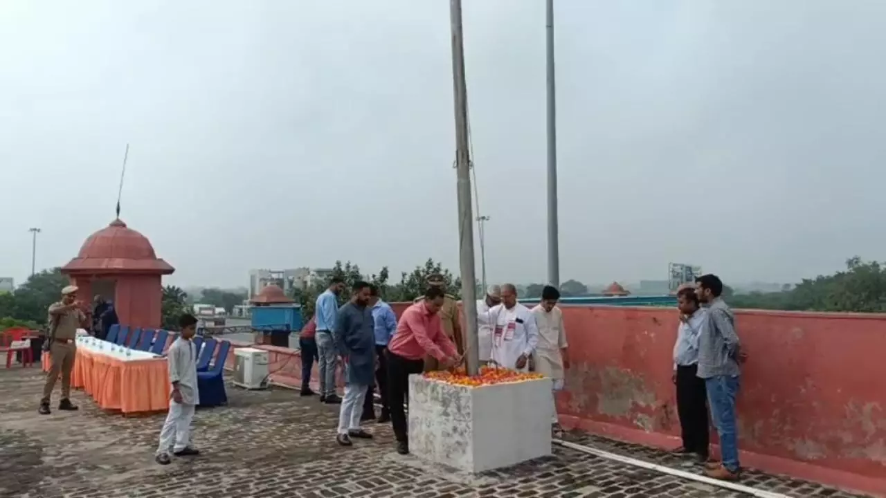Mathura News: महुअन टोल प्लाज़ा पर 79वें स्वतंत्रता दिवस के मौके पर 3000 रुपए का वार्षिक पास लॉन्च