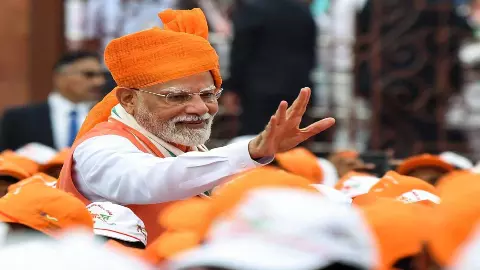 लाल किले से मोदी का मास्टरस्ट्रोक! ‘ज्ञान भारतम’ से बदलेगा भारत का भविष्य, युवाओं को दिया खास मंत्र लाल किले से मोदी का मास्टरस्ट्रोक! ‘ज्ञान भारतम’ से बदलेगा भारत का भविष्य, युवाओं को दिया खास मंत्र