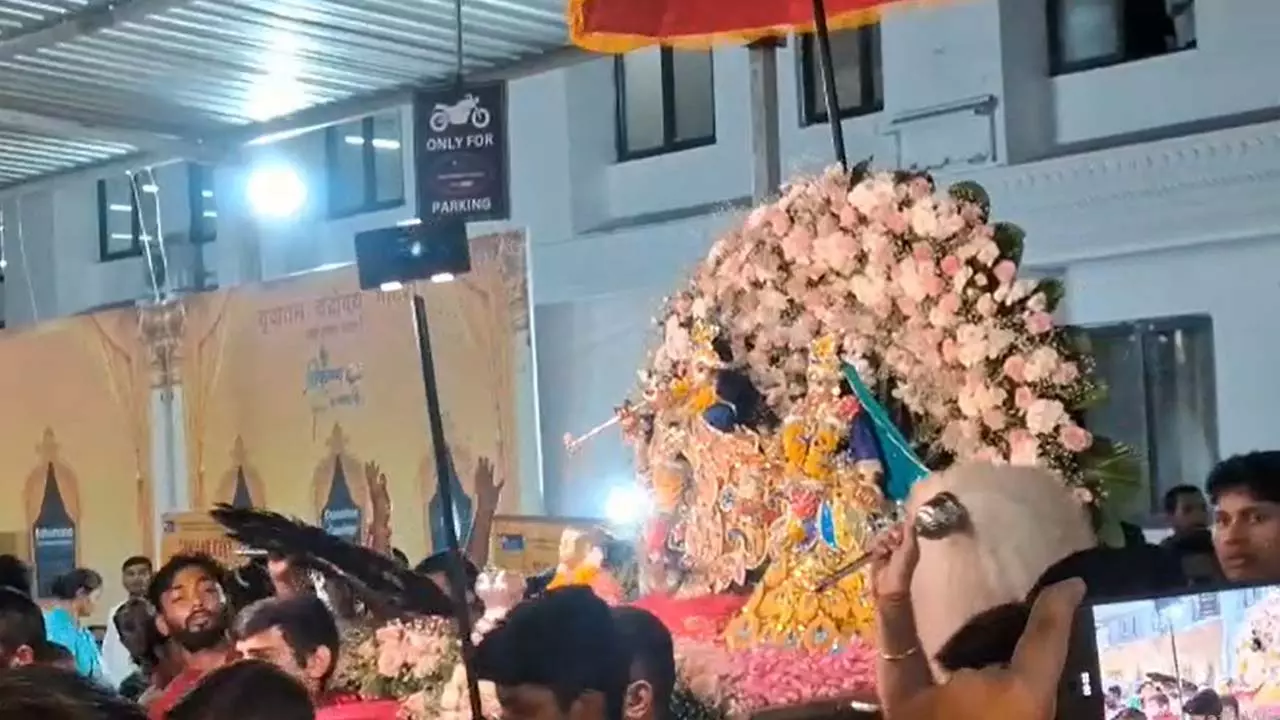 Mathura News: श्रीकृष्ण जन्माष्टमी पर भक्ति की बयार, चंचलापति दास बोले – श्रीकृष्ण ही हैं सर्वशक्तिमान