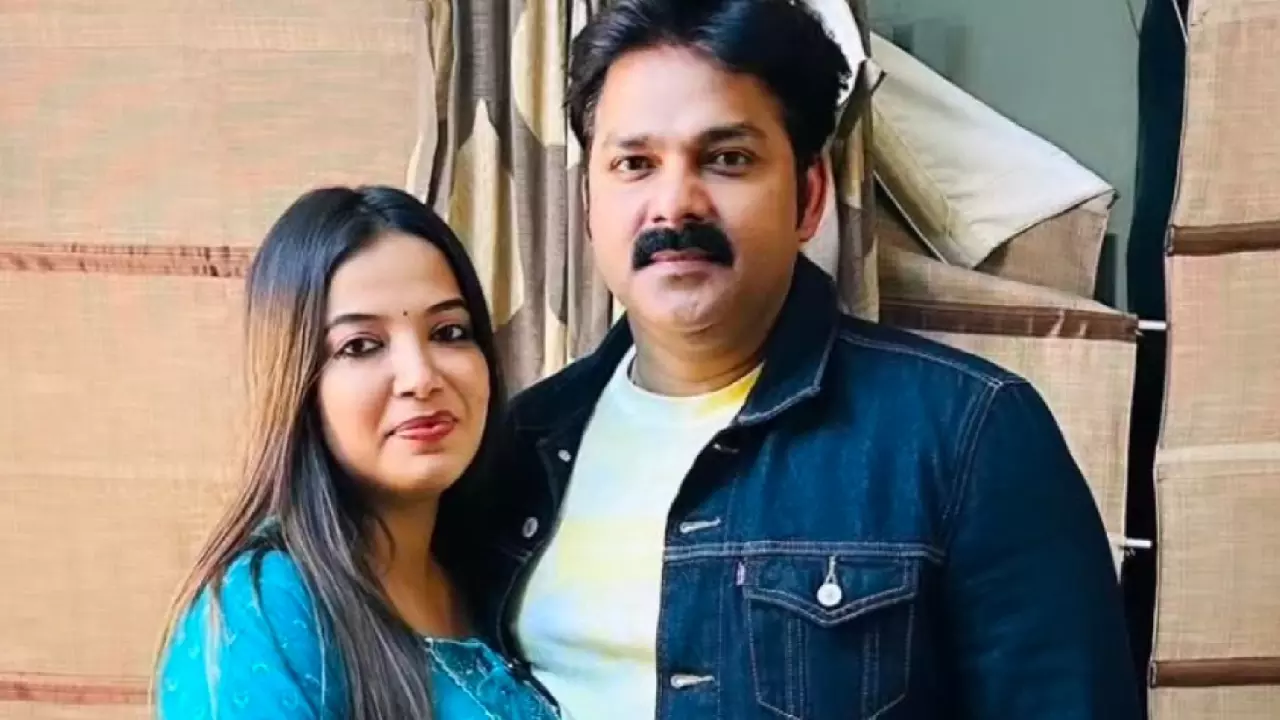 Pawan Singh Wife Jyoti Singh Video