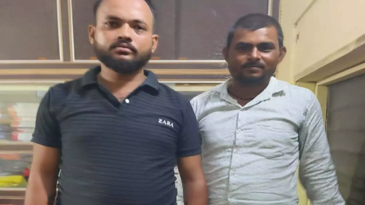 Two liquor smugglers arrested, liquor worth lakhs and car recovered