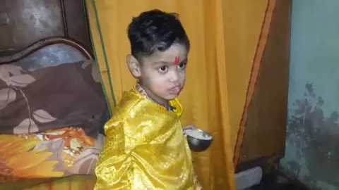 Mathura News: मथुरा में घर-घर जन्मे लल्ला, माखन-मिश्री संग मुस्कुराए बालकृष्ण