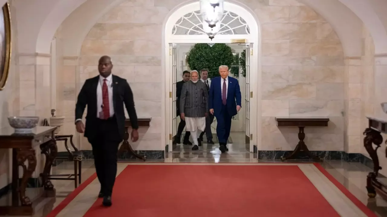 अमेरिका का यू-टर्न, व्यापारिक बातचीत से पीछे हटा, क्या भारत पर दबाव बनाने की नई चाल?