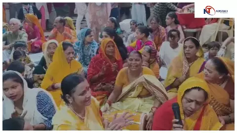Mathura News: नंदोत्सव पर उमड़ा श्रद्धालुओं का सैलाब, राधा दामोदर मंदिर में लुटाई गई बधाई Mathura News: नंदोत्सव पर उमड़ा श्रद्धालुओं का सैलाब, राधा दामोदर मंदिर में लुटाई गई बधाई