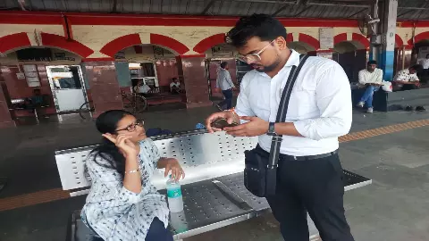 Jhansi News: टिकट चेकिंग में रेल यात्रियों से वसूला गया 21 हजार का राजस्व