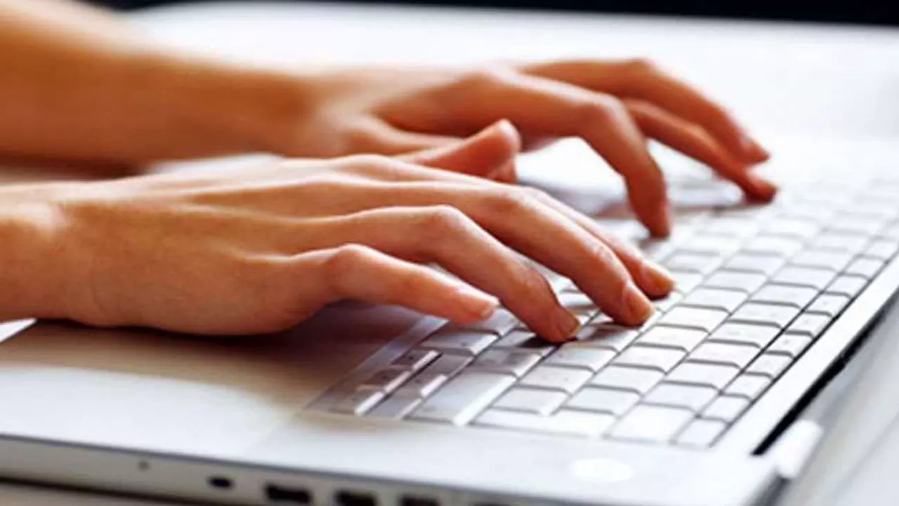 Mathura News: अब व्यापारियों को राहत: विधिक माप विज्ञान विभाग की सेवाएं हुईं ऑनलाइन