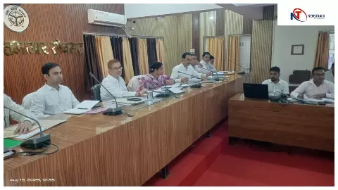 Sonbhadra : डीएम ने डीसी, एक्सईएन और बीएसए से मांगा जवाब, योजनाओं के क्रियान्वयन-निगरानी में शिथिलता पाए जाने पर लिया एक्शन, कार्यों में तेजी लाने के निर्देश