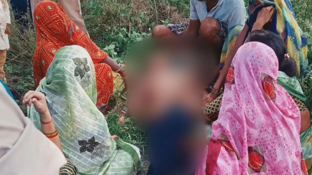 Jalaun News: चेकडैम में पैर फिसलने से किशोर की डूबकर मौत, परिवार में मचा कोहराम