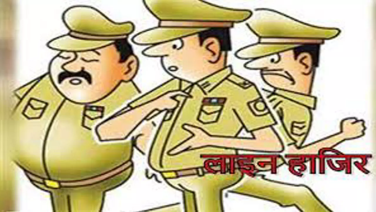 Azamgarh News: पशु तस्करों के खिलाफ कार्रवाई न करने पर एसपी ने दरोगा सहित दो सिपाहियों को किया लाइन हाजिर