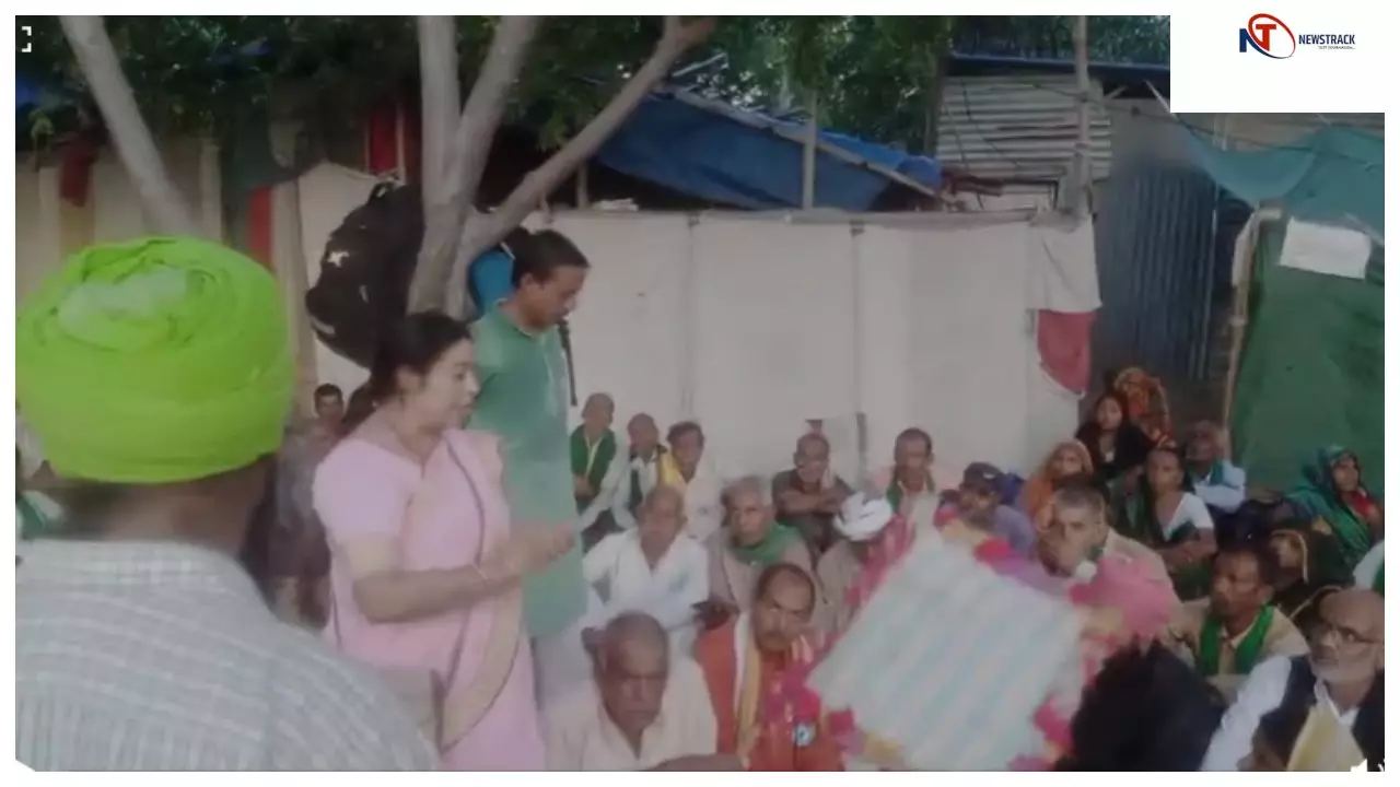 Mathura News: जय गुरुदेव आश्रम में अन्नदाता किसान यूनियन की दो दिवसीय किसान जनसभा सम्पन्न, सरकार को चेतावनी