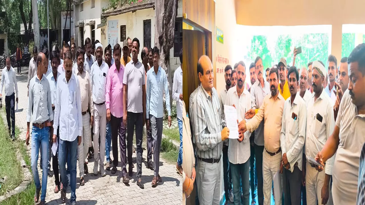 Jhansi News: झाँसी में रोजगार सेवकों ने क्रॉप सर्वे का विरोध किया, बोले- नियमों के विपरीत है