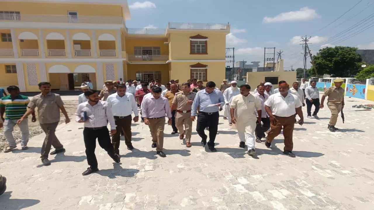 Gorakhpur News: गरीब बेटियों की शादी के लिए हाईटेक कन्वेंश्सन सेंटर का सीएम योगी देंगे तोहफा