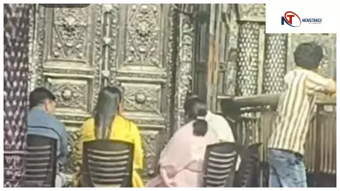Mathura News: धर्म के नाम पर दिखावा! बांके बिहारी मंदिर में VIP कल्चर पर बड़ा खुलासा, श्रद्धालुओं में गहरा रोष Mathura News: धर्म के नाम पर दिखावा! बांके बिहारी मंदिर में VIP कल्चर पर बड़ा खुलासा, श्रद्धालुओं में गहरा रोष