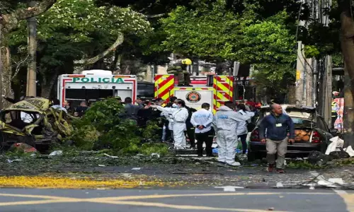 आतंकी हमलों से दहल उठा कोलंबिया, एयरबेस के पास हुआ जबरदस्त धमाका, 18 लोगों की मौत