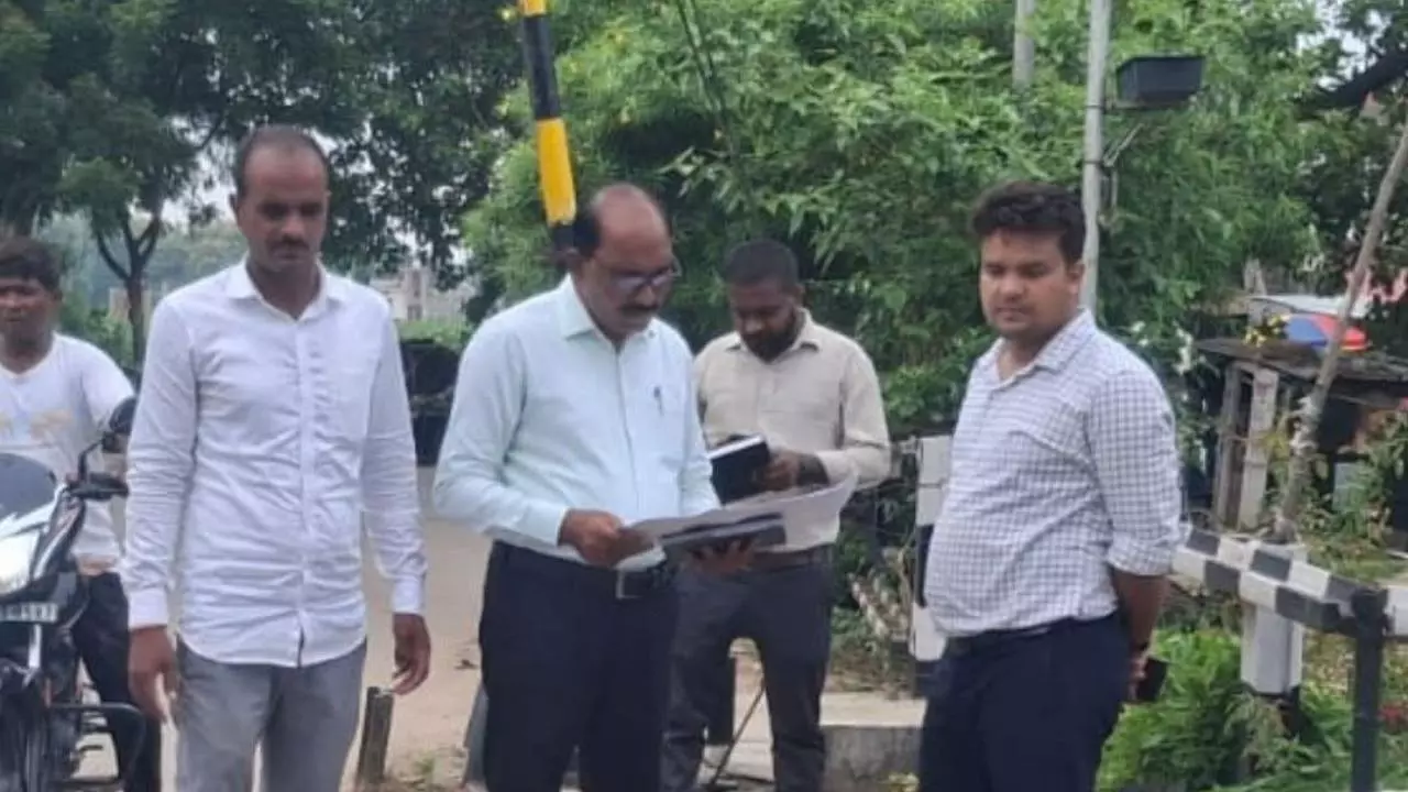 Balrampur News: बलरामपुर -गोंडा मार्ग पर तीन रेलवे क्रॉसिंग पर बनेगा ओवरब्रिज, जाम से मिलेगी राहत