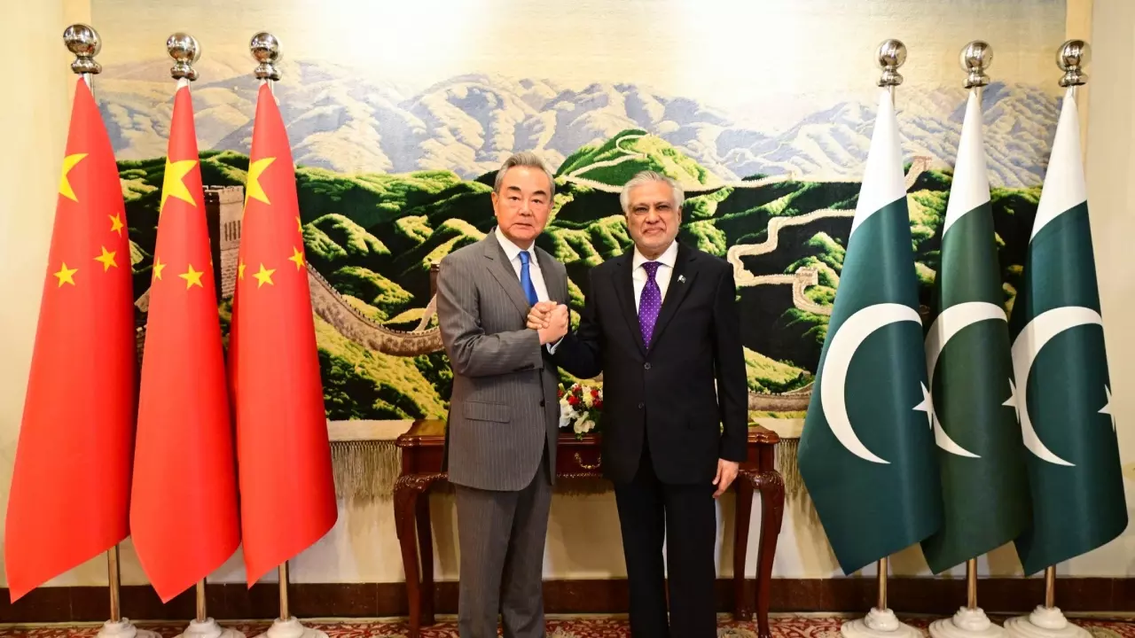 Chinese FM with Pakistan Deputy Prime Minister Ishaq Dar