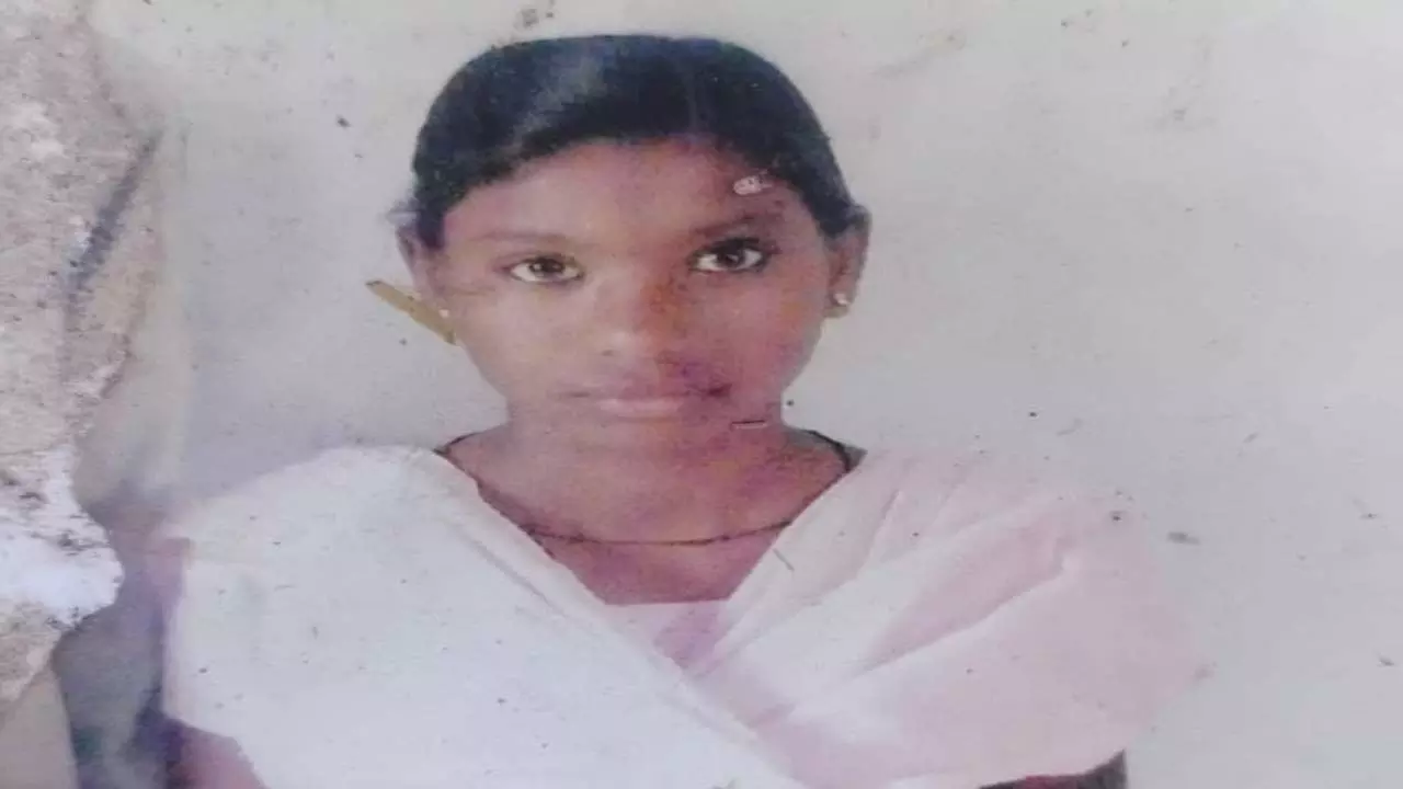 Husband killed wife by beating her with iron rod
