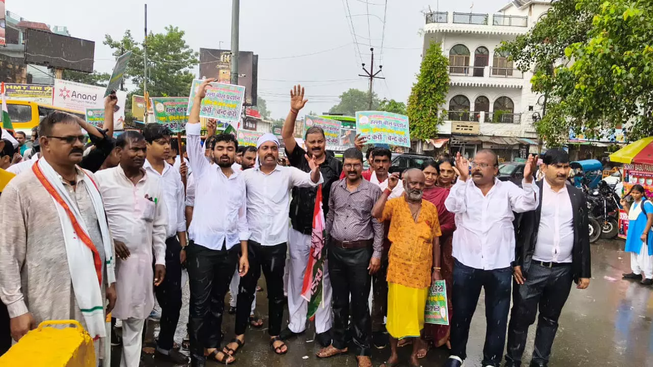Hardoi News: सरकार की क्रूरताएं चरम पर है, आम जनता के पेट पर लात मार रही है भाजपा सरकार