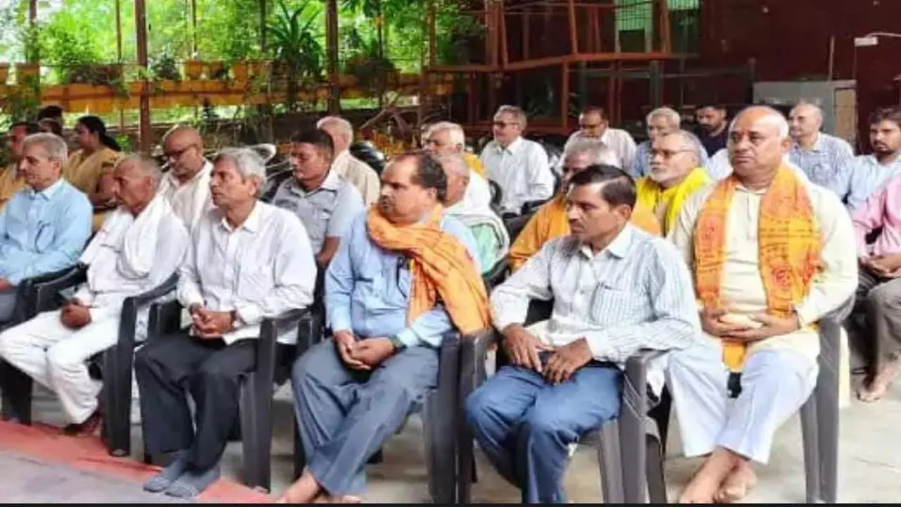 Auraiya News: औरैया में संगठनात्मक मजबूती और पेंशन बहाली की गूंज