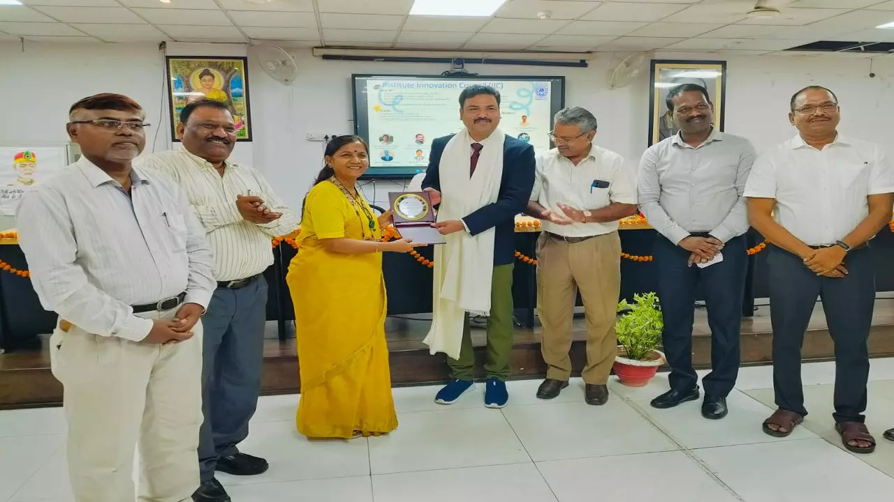 BBAU में प्रौद्योगिकी विकास को लेकर विशेषज्ञों ने की चर्चा ! अंतरिक्ष और रक्षा अनुप्रयोगों के लिए उच्च तापमान सामग्री पर आविष्कार