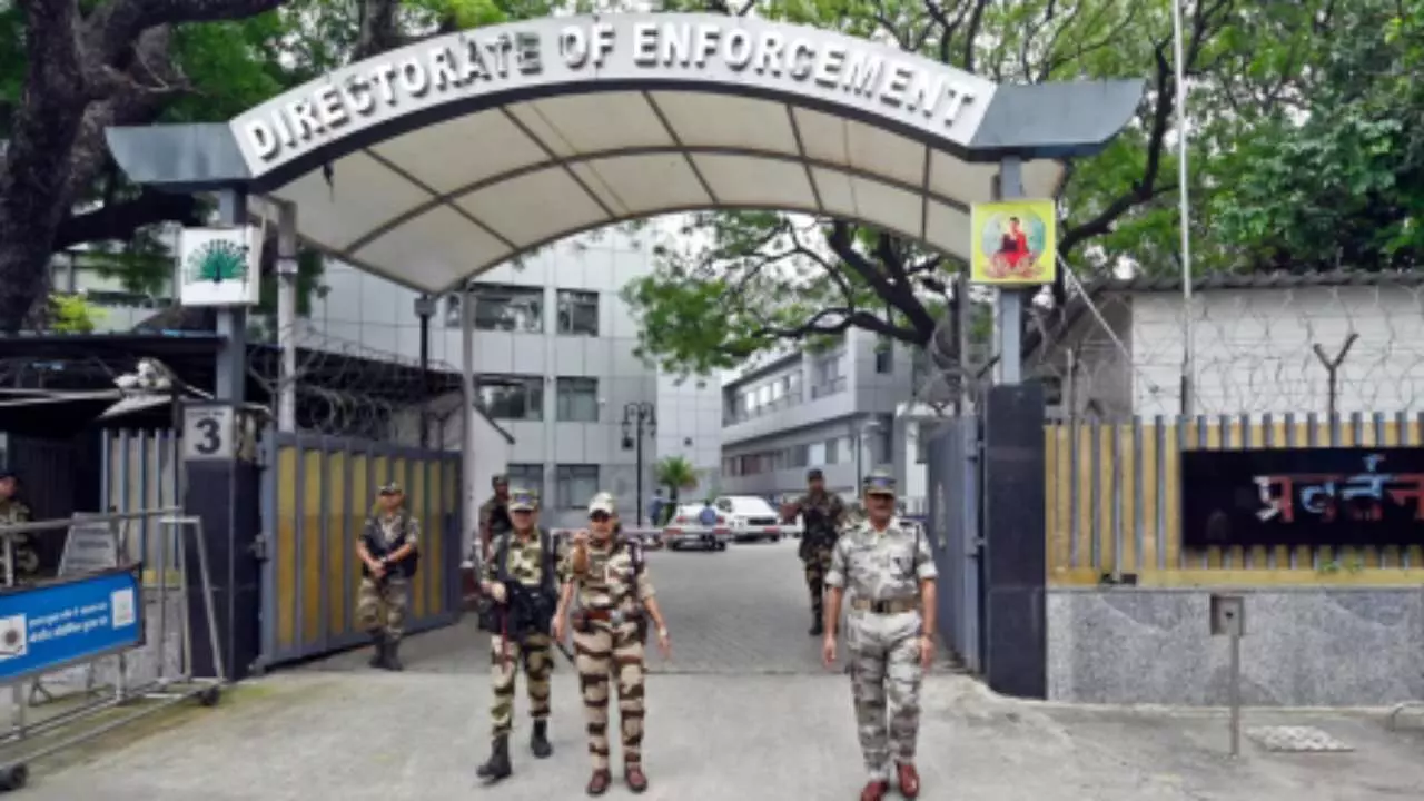 ED के रेड से घबराए TMC MLA, फिल्मी अंदाज में दीवार फांदकर नाले में कूदे, जानिए कैसे हुए अरेस्ट