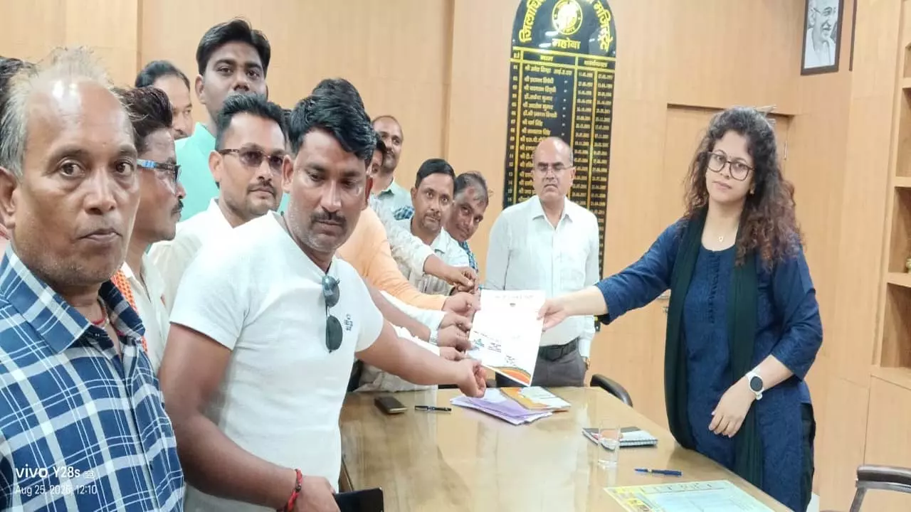 CA members submit memorandum to DM on plight of wards