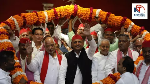 Akhilesh Yadav Akhilesh Yadav