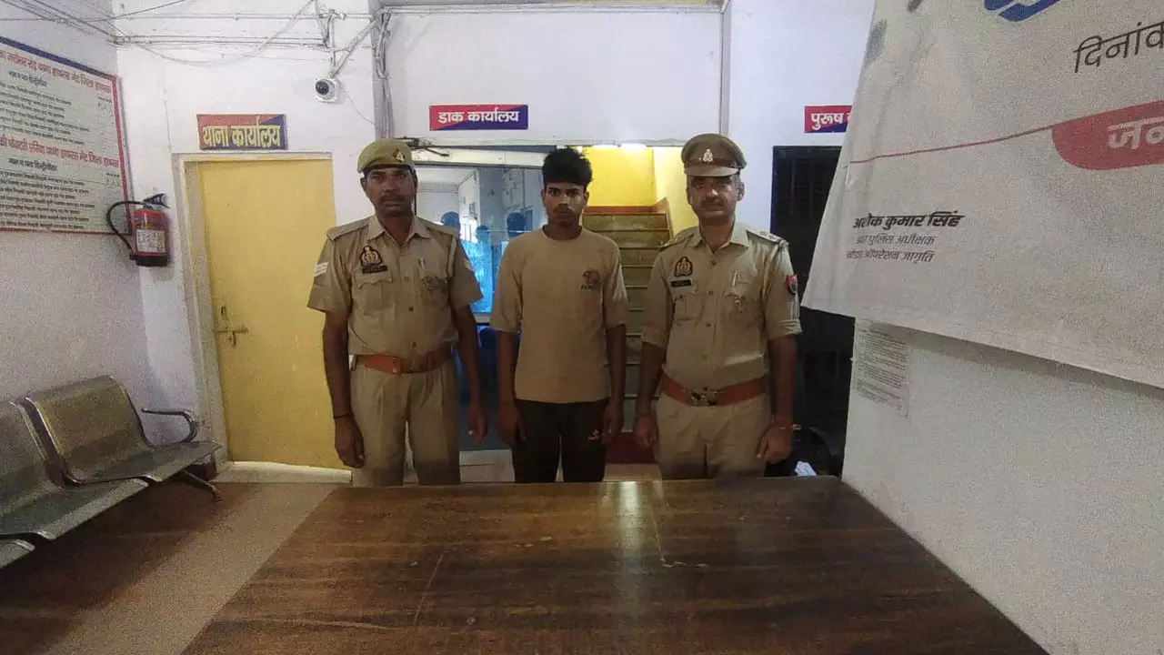 Hathras News: ड्रोन की झूठी अफवाह फैलाने वाला युवक गिरफ्तार, गांव में फैली दहशत
