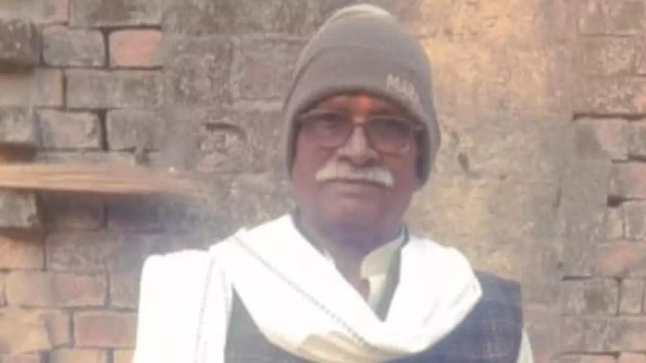 Fatehpur News: घर के बरामदे में सो रहे 65 वर्षीय वृद्ध की धारदार हथियार से निर्मम हत्या