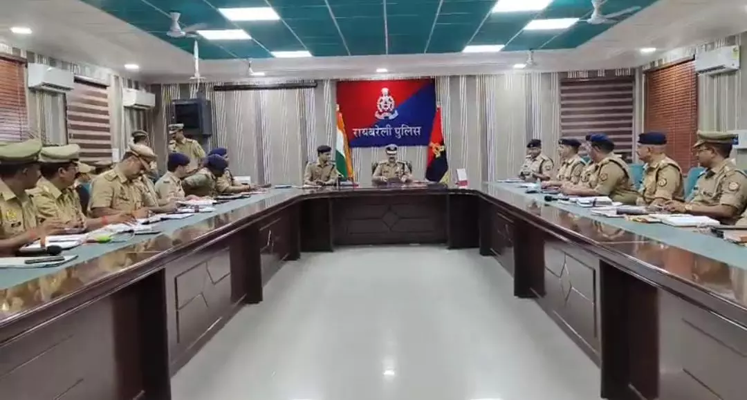 Raebareli News: त्योहारों से पहले रायबरेली पहुंचे ADG, सुरक्षा समीक्षा कर दिए कड़े निर्देश
