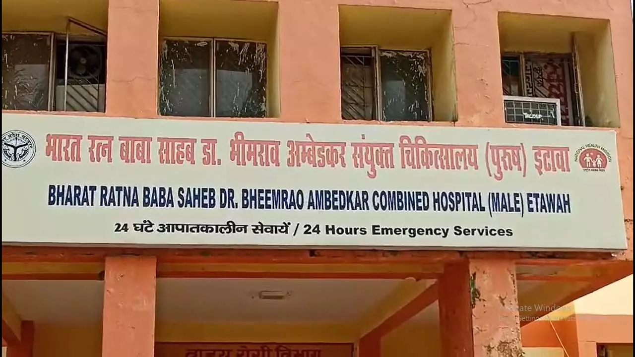 Emergency provision, empty oxygen cylinder for patients at district hospital