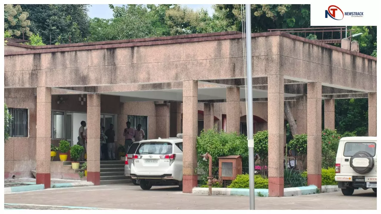 प्रमुख सचिव खादी एवं ग्रामोद्योग अनिल कुमार सागर का बलरामपुर दौरा, विकास कार्यों की करेंगे समीक्षा
