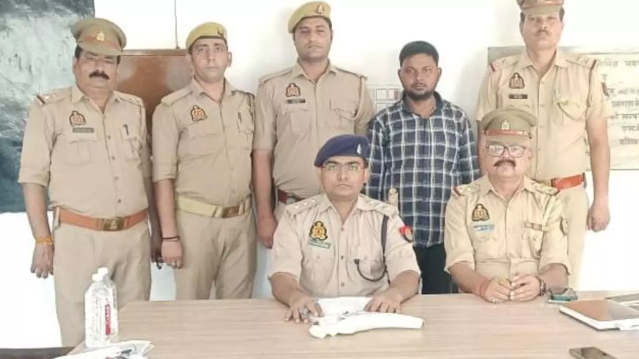 Etah News: आखिर गिरफ्त में आ गया छलिया, 41 मुकदमों में वांछित हिस्ट्रीशीटर