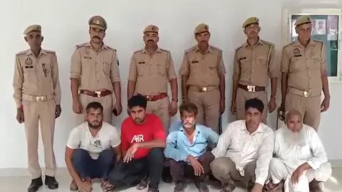 Muzaffarnagar News: संपत्ति हड़पने के लिए कराया धर्म परिवर्तन और खतना, मुजफ्फरनगर में 6 गिरफ्तार Muzaffarnagar News: संपत्ति हड़पने के लिए कराया धर्म परिवर्तन और खतना, मुजफ्फरनगर में 6 गिरफ्तार