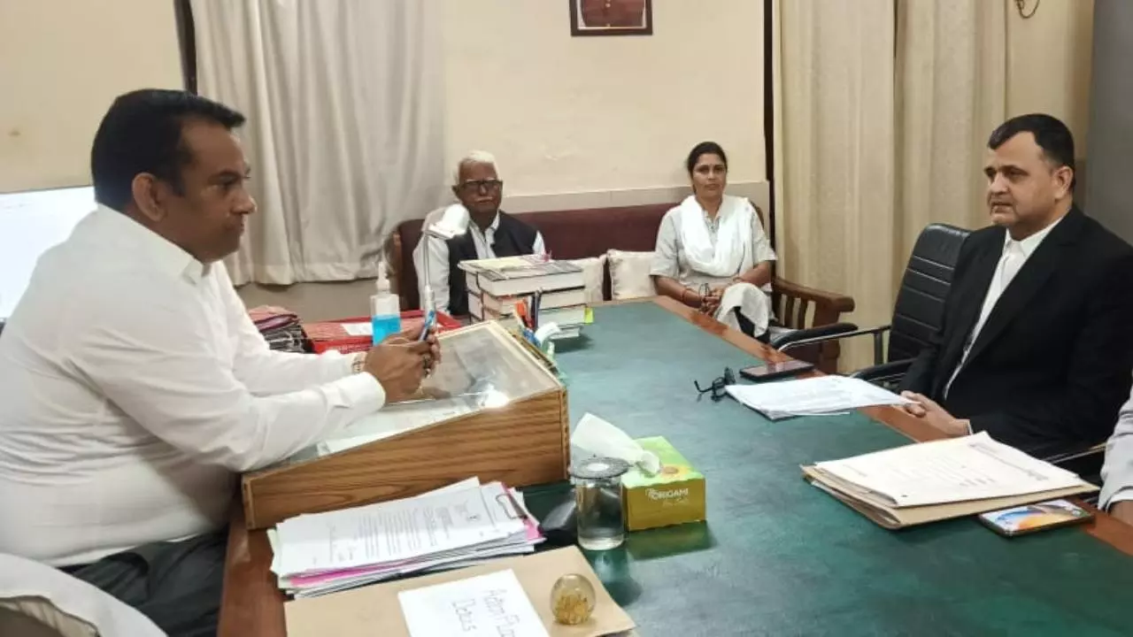 Etah News: एटा में 13 सितंबर को राष्ट्रीय लोक अदालत, 50 हजार लोगों की सहभागिता की संभावना