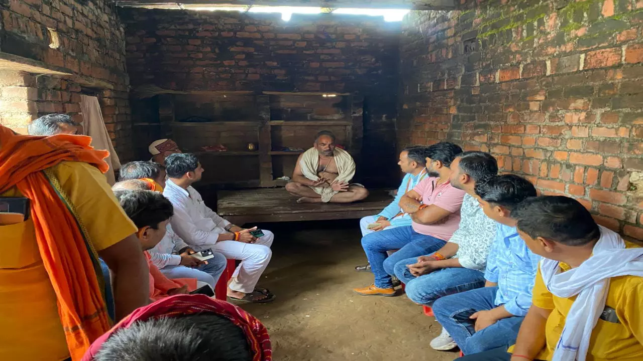 Chitrakoot News: भाजपा नेताओं की गिरफ्तारी न होने पर परिजनों का तेरहवीं बहिष्कार का ऐलान