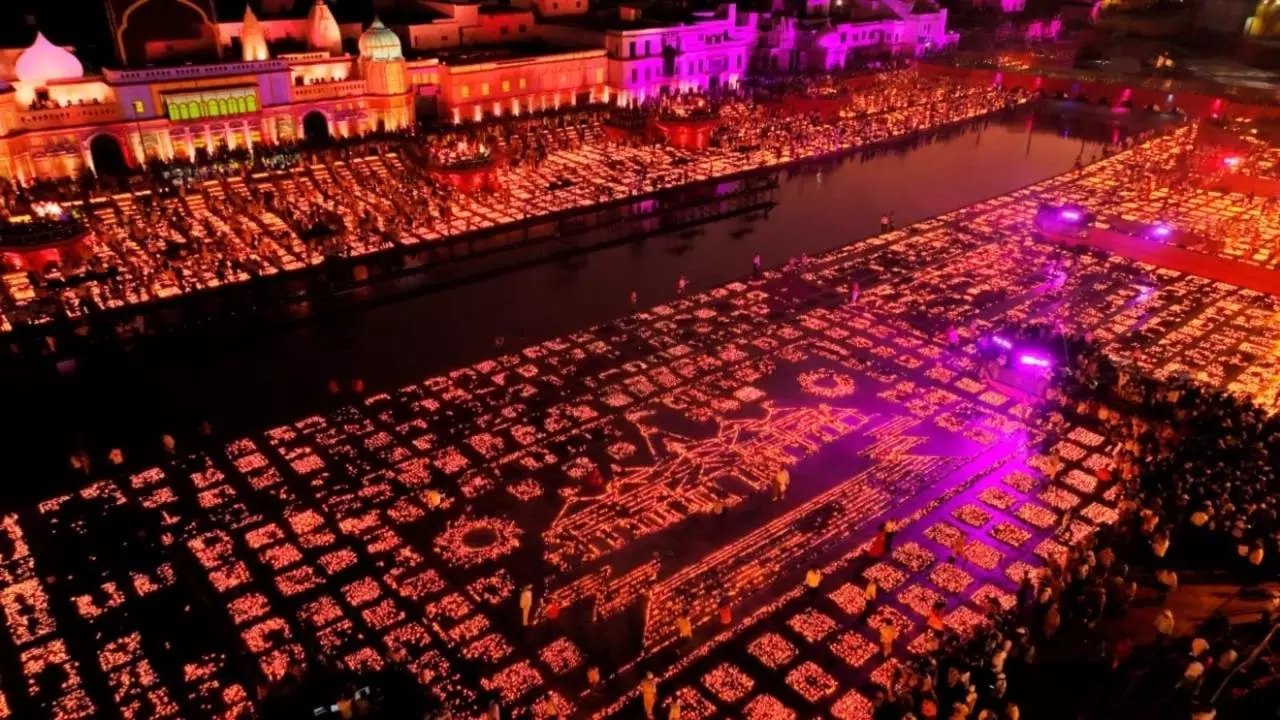 Ayodhya News: योगी सरकार का राम की पैड़ी पर 26.11 लाख दीप प्रज्वलित करने का है लक्ष्य