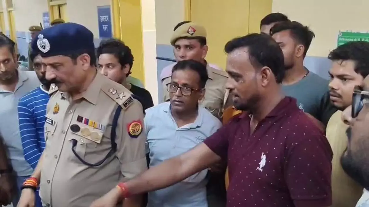 Kanpur Dehat: निर्माणाधीन सेफ्टी टैंक से जहरीली गैस का रिसाव, 3 मजदूरों की मौत, एक की हालत गंभीर