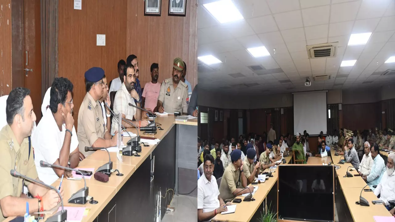 Siddharthnagar News: बारावफात और गणेश विसर्जन को लेकर शांति व्यवस्था हेतु पीस कमेटी की बैठक सम्पन्न