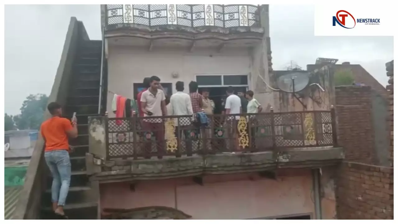 मथुरा छाता क्षेत्र के गांवों में आकाशीय बिजली गिरने से मकानों व मंदिर को भारी नुकसान