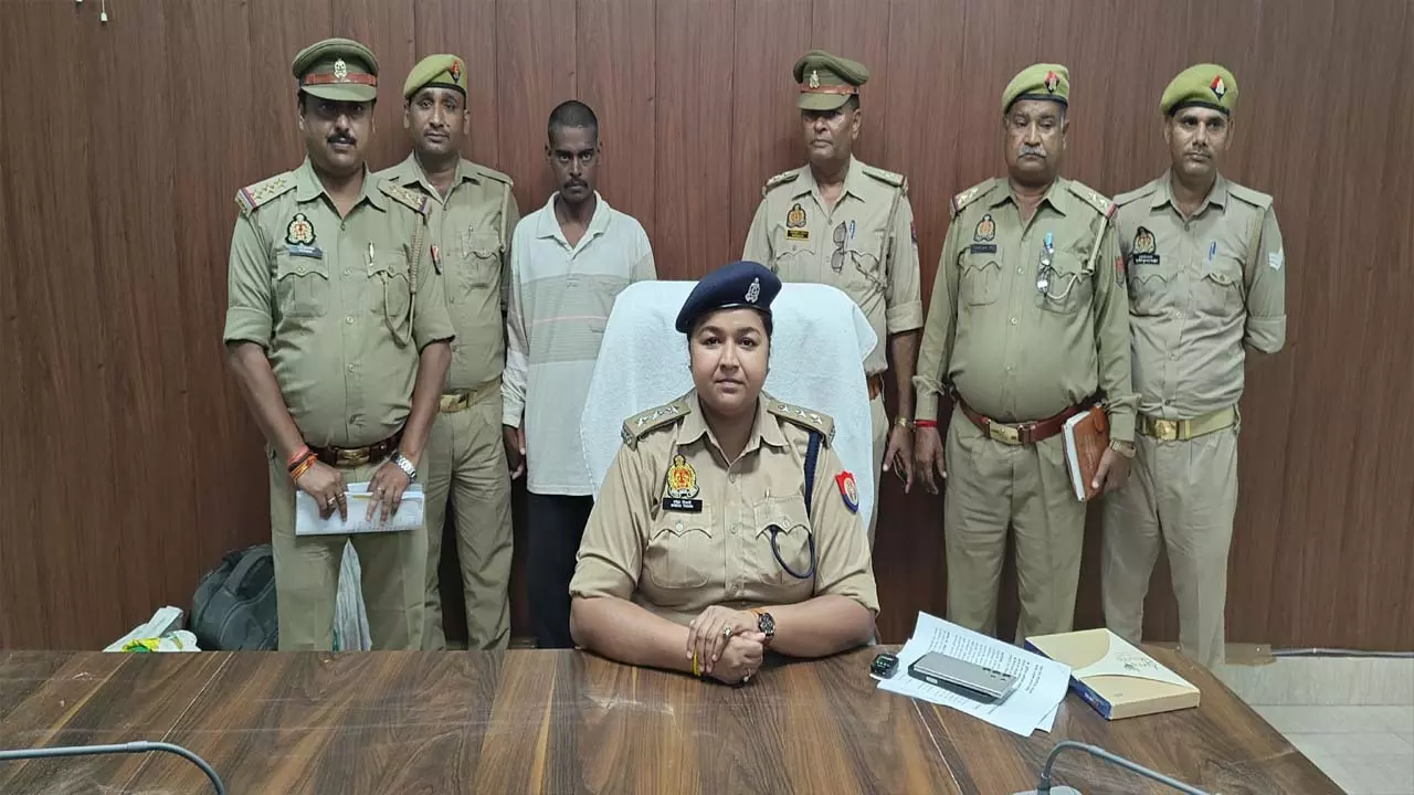 Chandauli police arrest temple thief, recover 14 brass bells and utensils stolen from temples