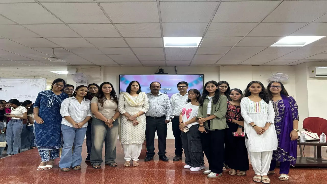 Shravasti News: एनसीवेब सेंटर, मैत्रेयी कॉलेज में नए छात्राओं के लिए सफल ओरिएंटेशन कार्यक्रम