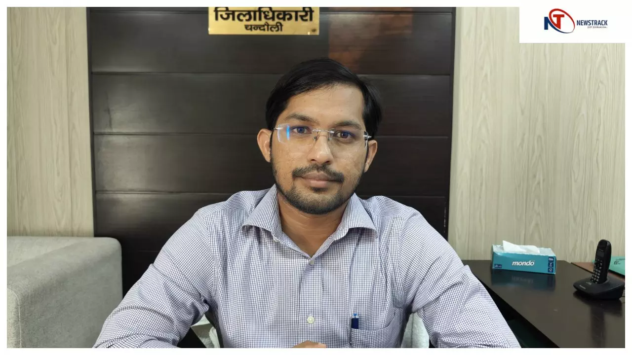 Chandauli : डीएम के फरमान का ऐसा हुआ असर की कर्मचारियों की हो गई बल्ले बल्ले,पटल सहायकों में दहशत
