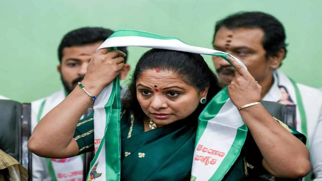 बिहार की तरह तेलंगाना में भी सियासी एक्शन, पूर्व CM KCR ने बेटी को पार्टी से निकला, लगाए संगीन आरोप