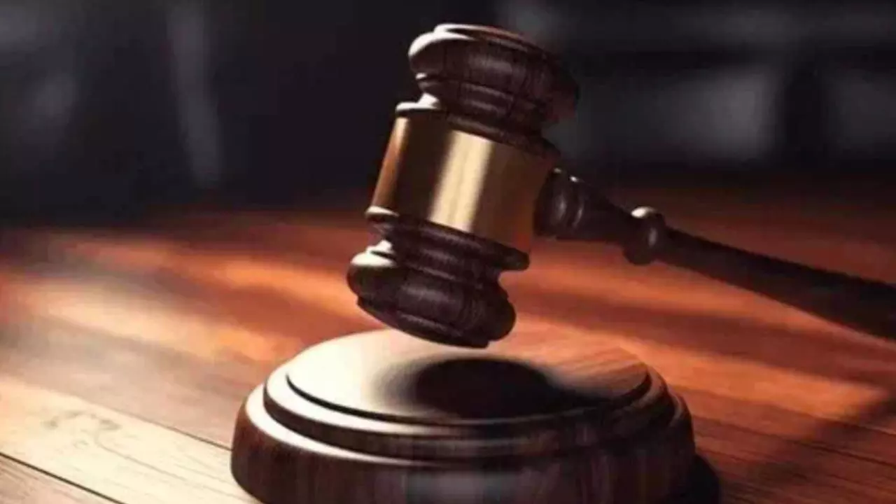 Maharajganj News: महराजगंज में किशोरी से दुष्कर्म के दोषी को पाक्सो कोर्ट ने सुनाई 20 वर्ष की  सजा