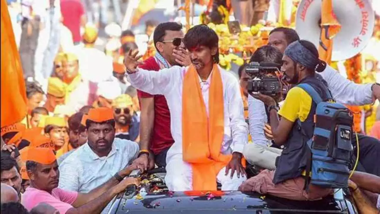 मराठा आंदोलन का होगा अंत? मनोज जरांगे ने मानी सरकार की बात, लेकिन रख दी शर्त