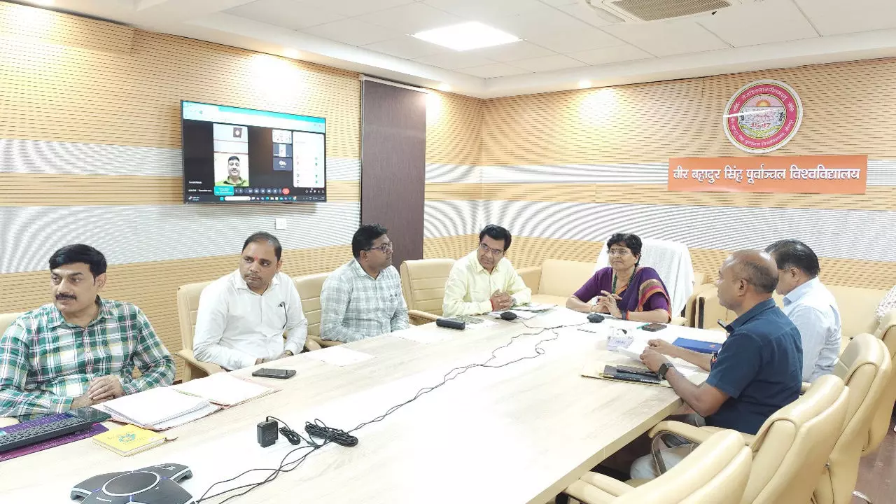 Jaunpur News: गहमर राजकीय महाविद्यालय के छात्रों को राहत, पुरानी व्यवस्था से होगी डिग्री पूरी